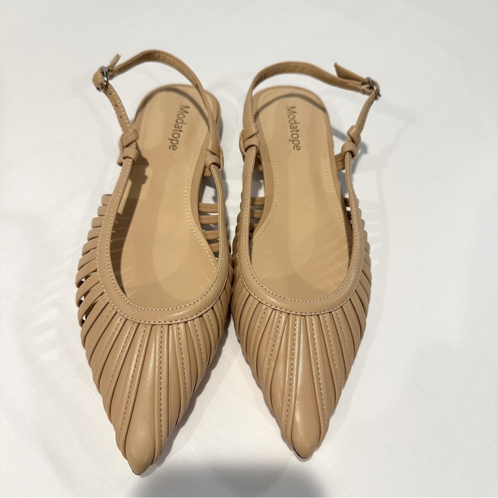 NWOT Modatope Neutral Tan  Slingback Flats  Pointed Toe 8